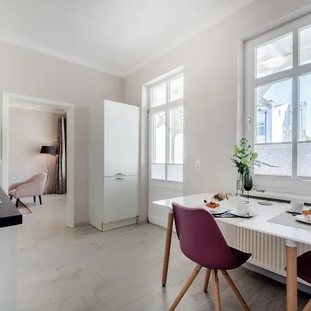 Iduna No 11 - 1 Og Mit Balkon Nach Osten
